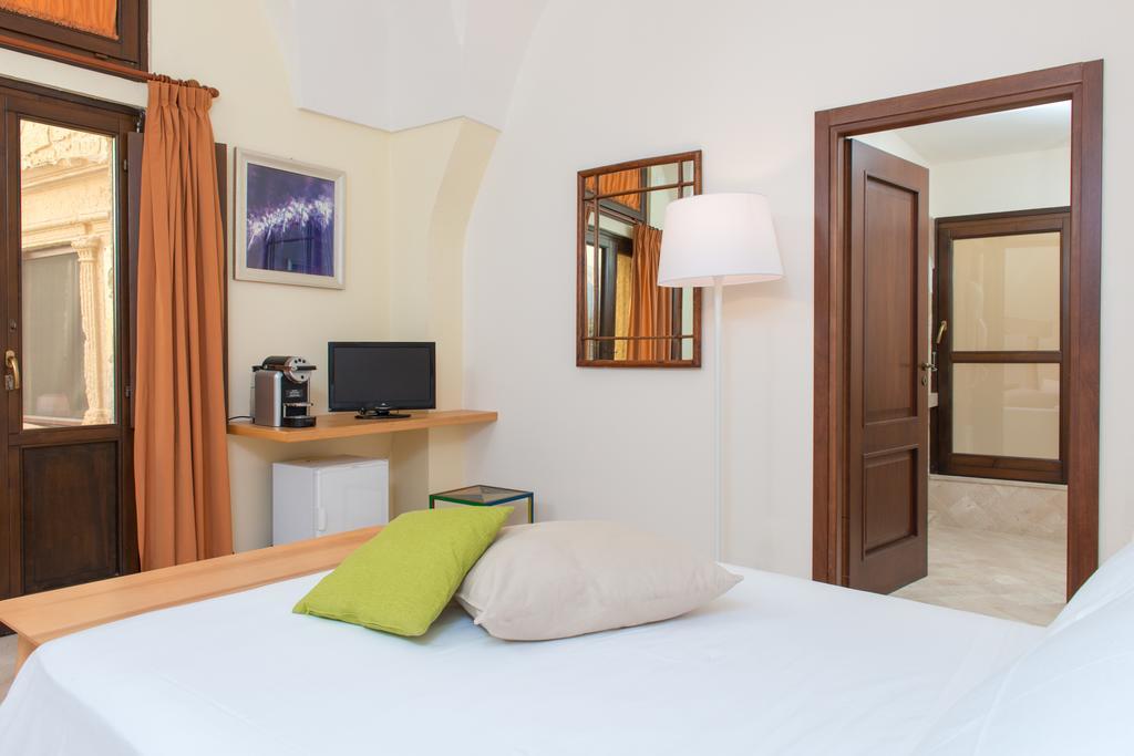 Suite Palace Castromediano Lecce Eksteriør bilde