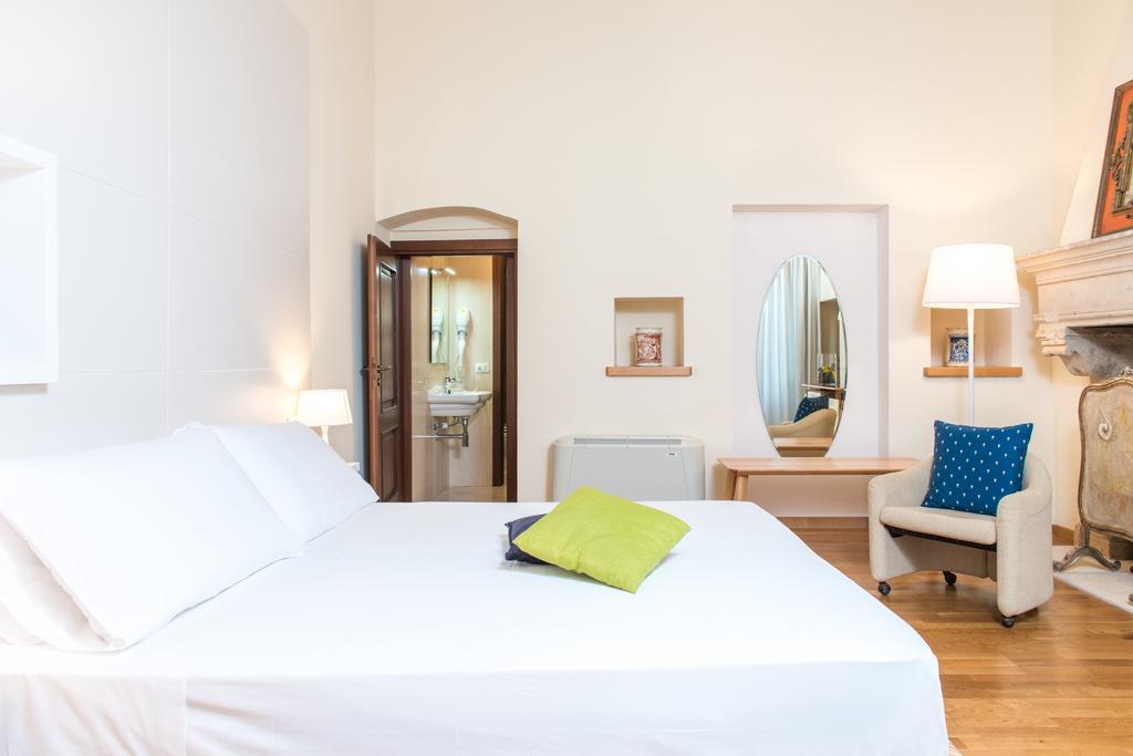 Suite Palace Castromediano Lecce Eksteriør bilde